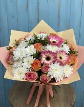 Букет цветов из:  Розы, Герберы и Хризантемы в Камбулате