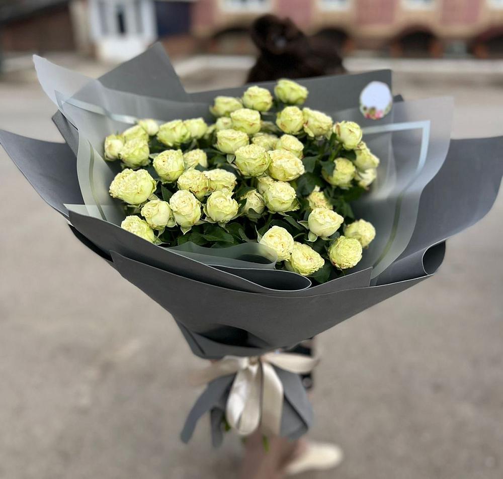 Белые кустовые розы Солинеро в Камбулате Букет Белые кустовые розы Солинеро в Камбулате
