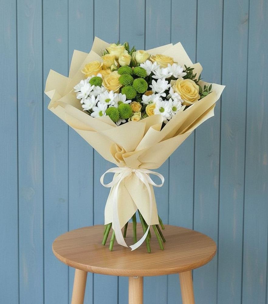 Букет цветов из: Хризантемы и Розы в Камбулате