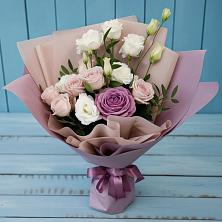 Букет цветов из:  Розы и Лизиантусы в Камбулате