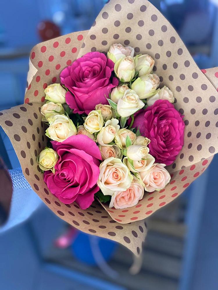 Букет цветов из: Розы в Камбулате