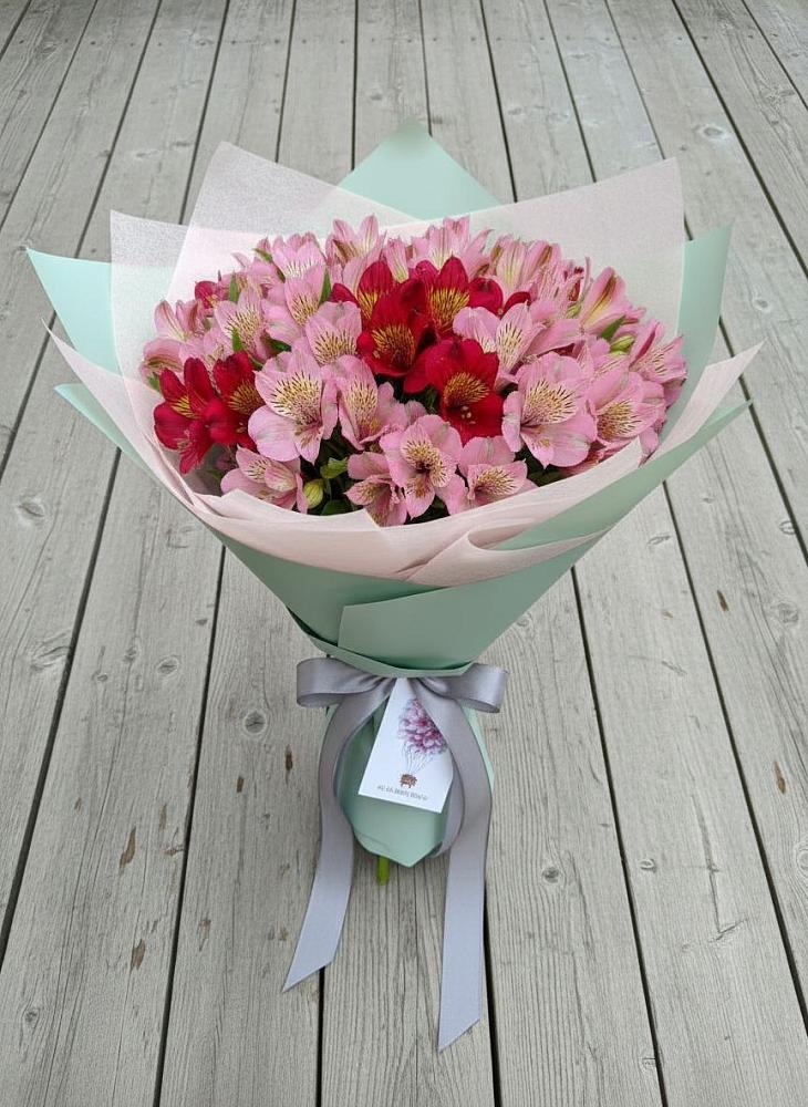 Букет цветов из: Альстромерии в Камбулате