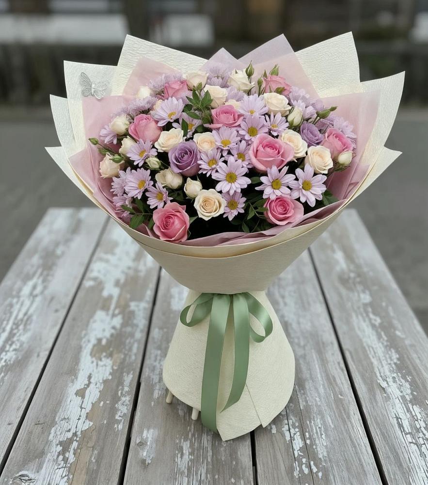 Букет цветов из: Розы и Хризантемы в Камбулате